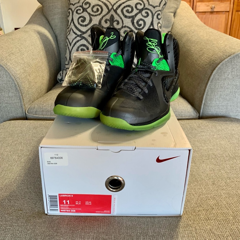 Nike LeBron 9 “Dunkman” Shoes